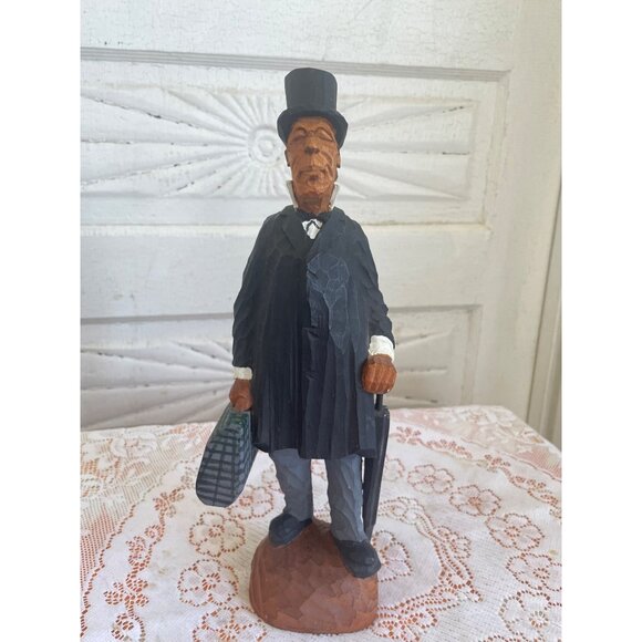 Vintage Folk Art Carved Wood Distinguished Man With Top Hat Umbrella Suitcase - Picture 8 of 14
